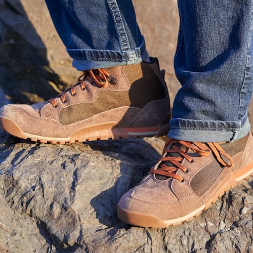 laydown image of Skyridge Lightweight Hiking Boot