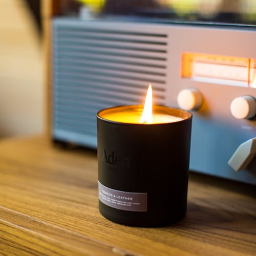 laydown image of Fresh Cut Pine Candle