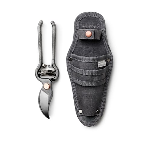 laydown image of Pruner & Sheath
