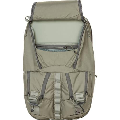laydown image of Rip Ruck 24L