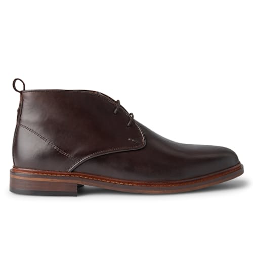 laydown image of Dalton Leather Chukka